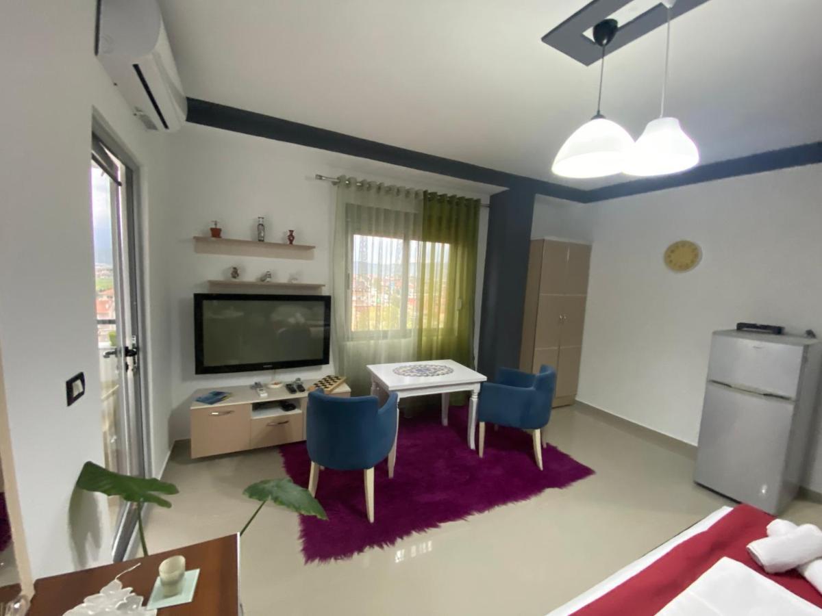 Apartament Guest'S Apartament Pogradec Zewnętrze zdjęcie