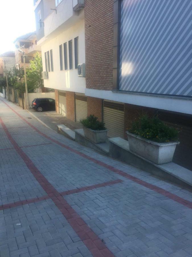 Guest'S Apartament Pogradec Zewnętrze zdjęcie